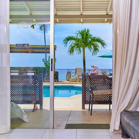 Tropical Sunset Beach Apartment Hotel Saint James Exterior foto