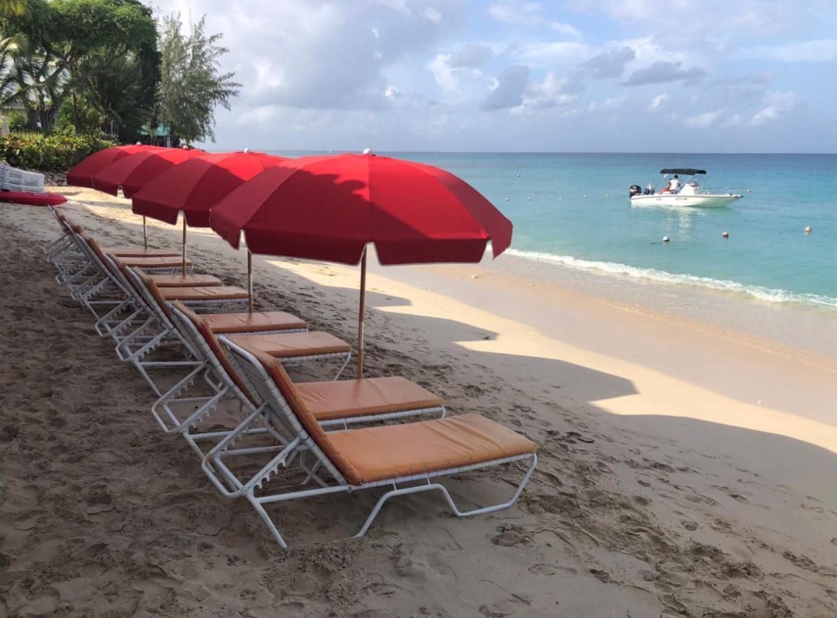Tropical Sunset Beach Apartment Hotel Saint James Exterior foto