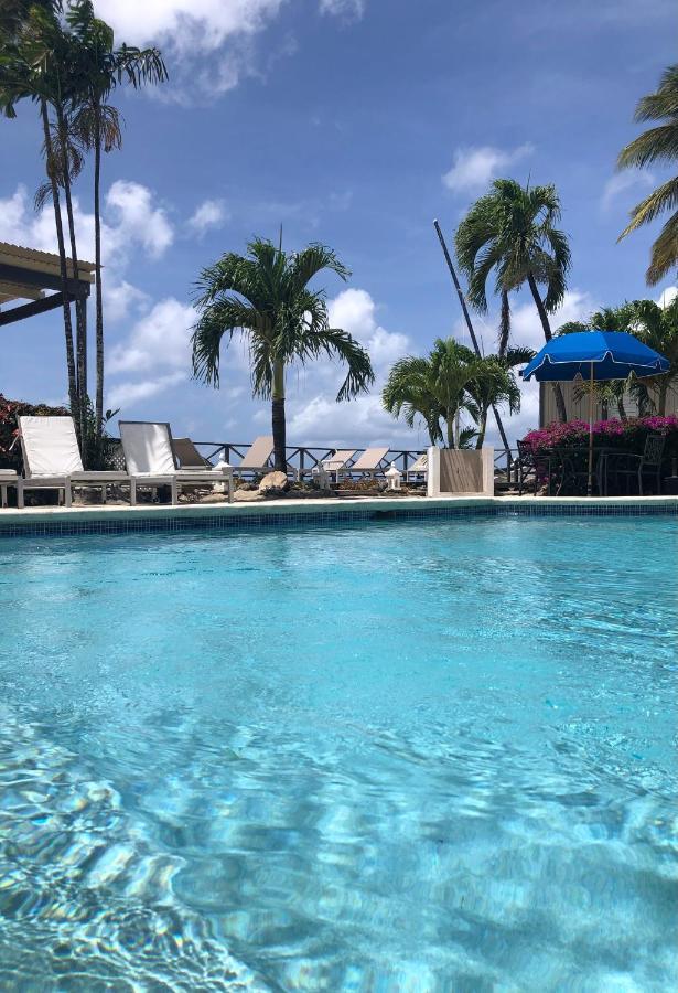 Tropical Sunset Beach Apartment Hotel Saint James Exterior foto