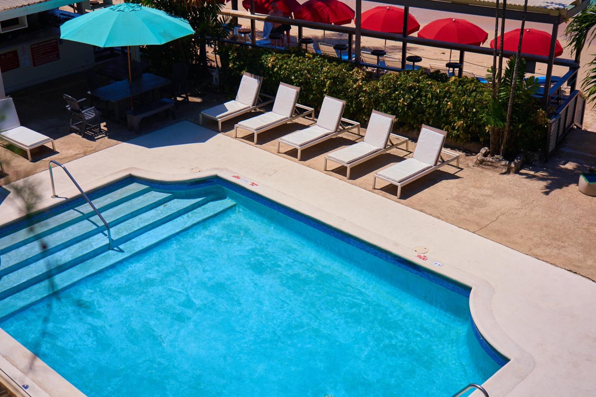 Tropical Sunset Beach Apartment Hotel Saint James Exterior foto
