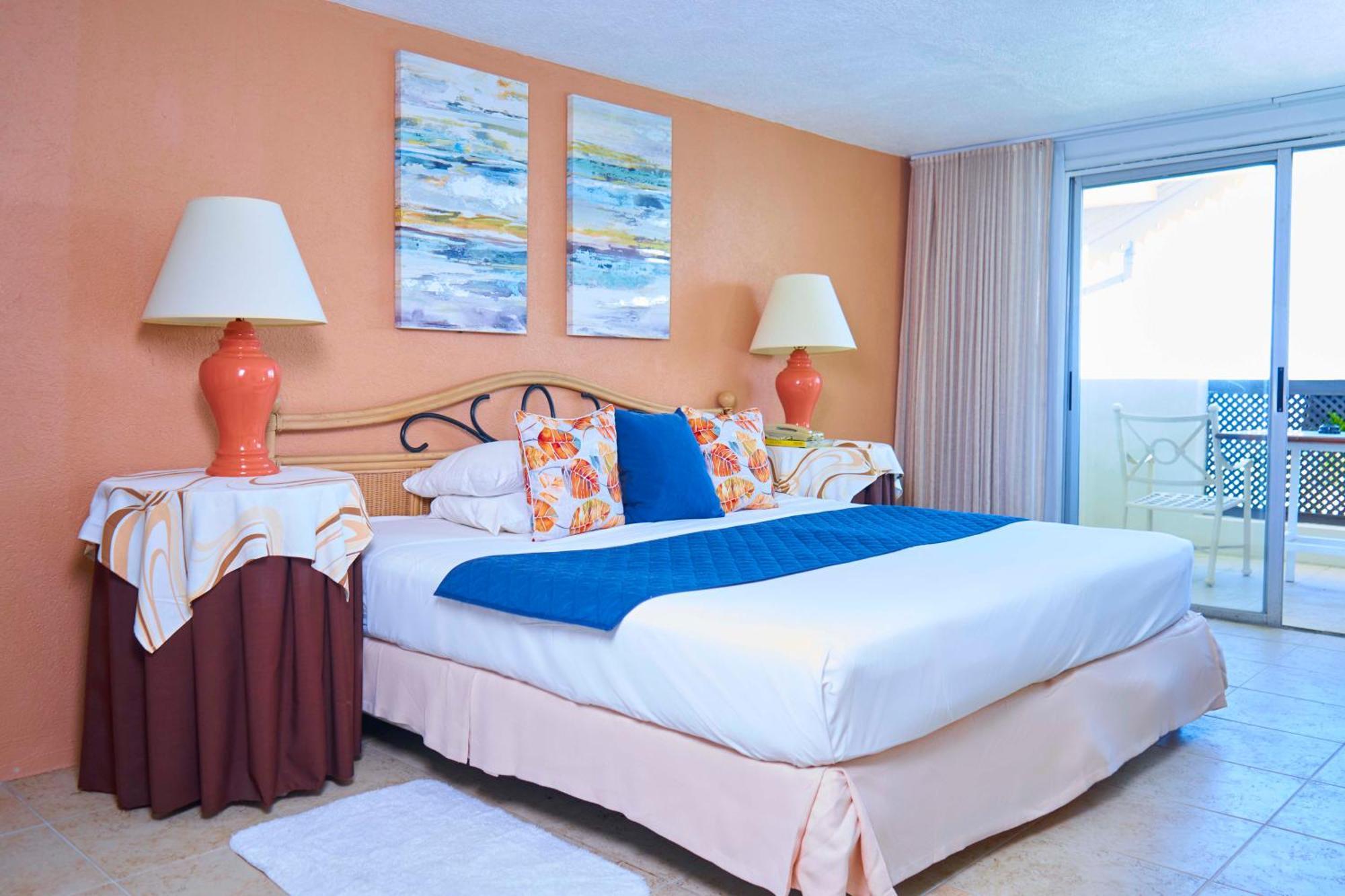 Tropical Sunset Beach Apartment Hotel Saint James Exterior foto