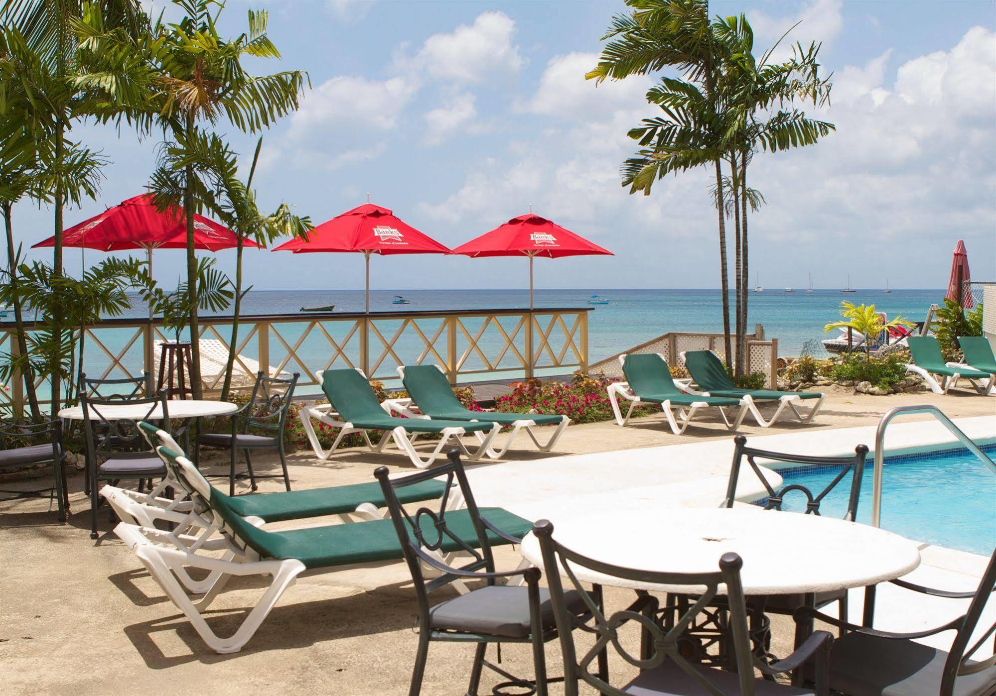 Tropical Sunset Beach Apartment Hotel Saint James Exterior foto